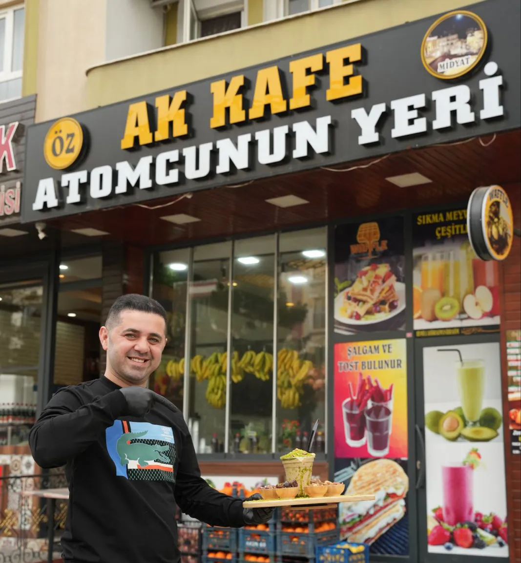 Öz Ak Kafe Midyat | Tost, Atom ve Taze Sıkım Meyve Suları